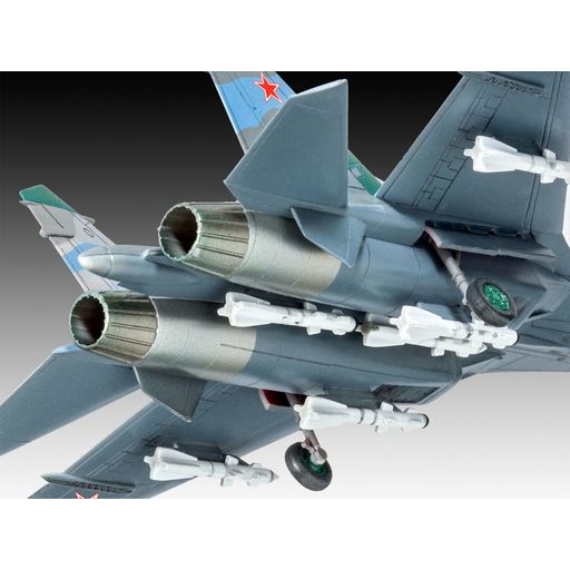 Revell Su-27 Flanker - 1 stuk