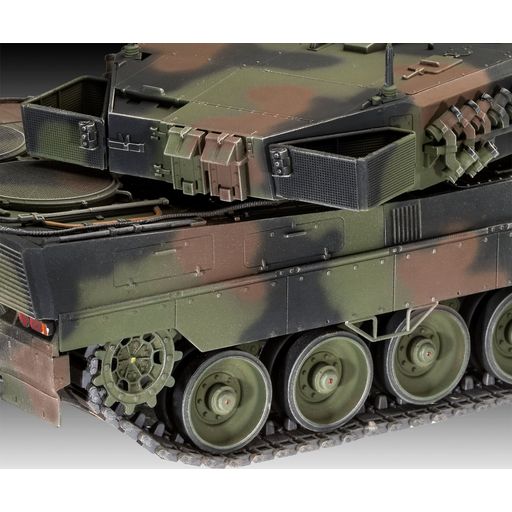 Revell Leopard 2A6 / A6NL - 1 ud.