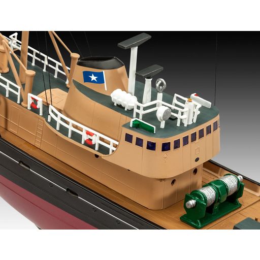 Revell Northsea Fishing Trawler - 1 db