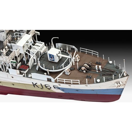 Revell HMCS Snowberry - 1 pc