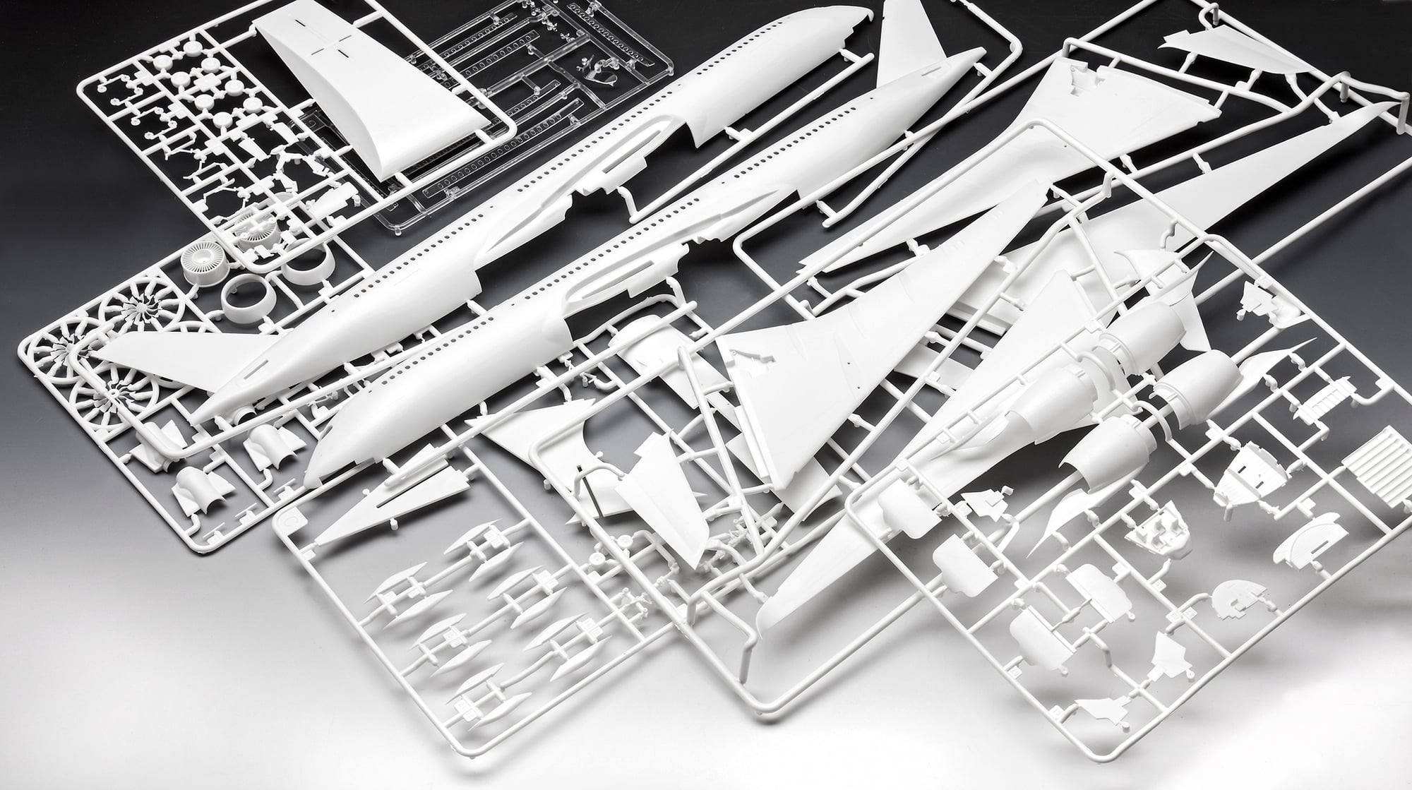 Revell Airbus A350-900 Lufthansa New Livery - 1 pc