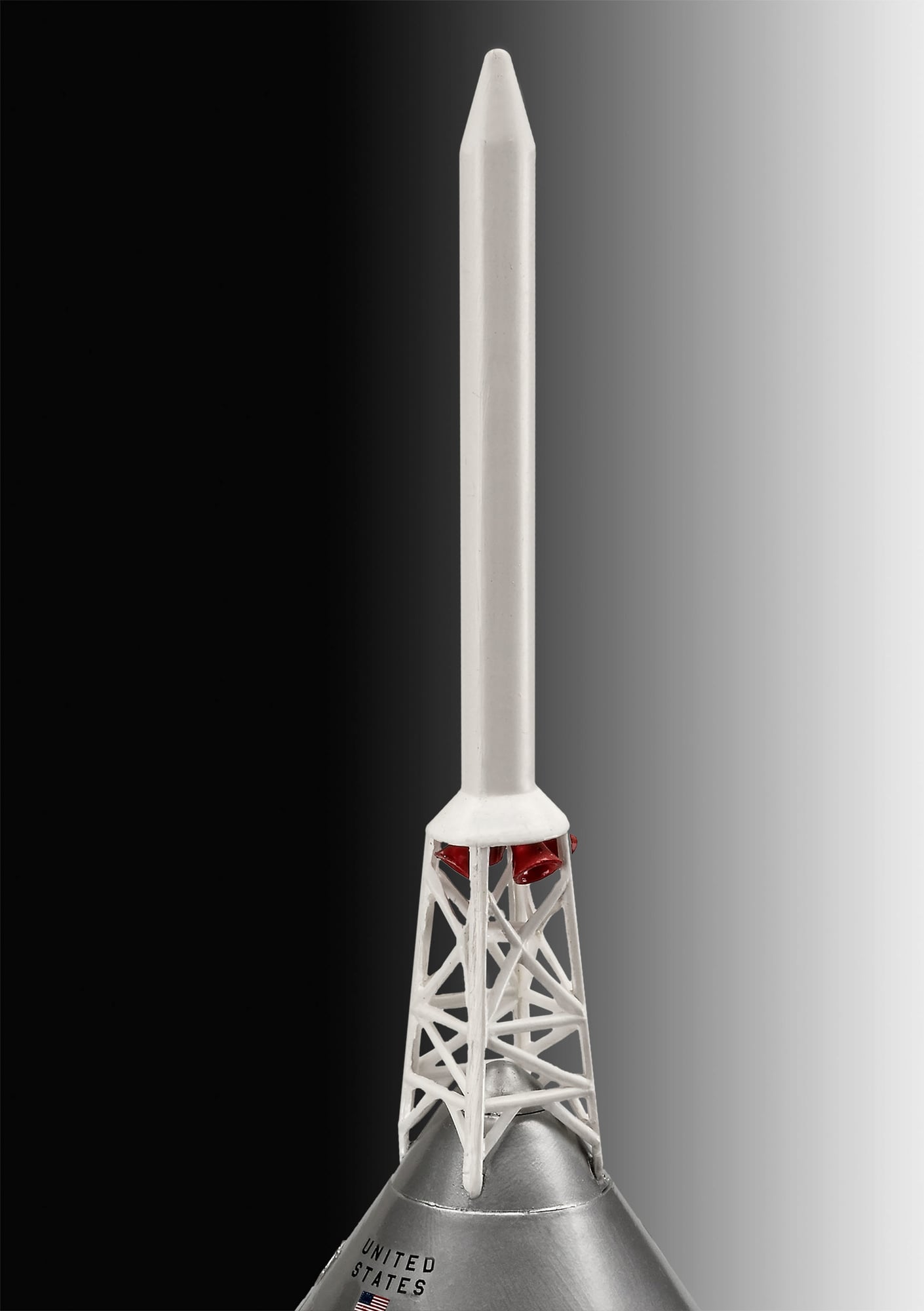 Revell Apollo 11 Saturn V Rocket - 1 pc
