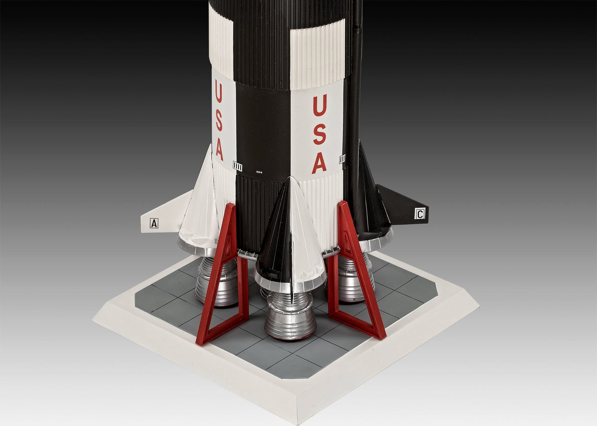 Revell Apollo 11 Saturn V Rocket - 1 pc