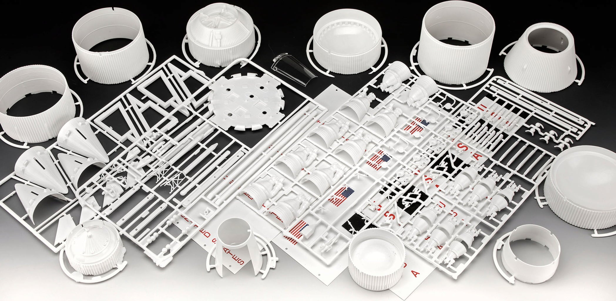 Revell Apollo 11 Saturn V Rocket - 1 pc